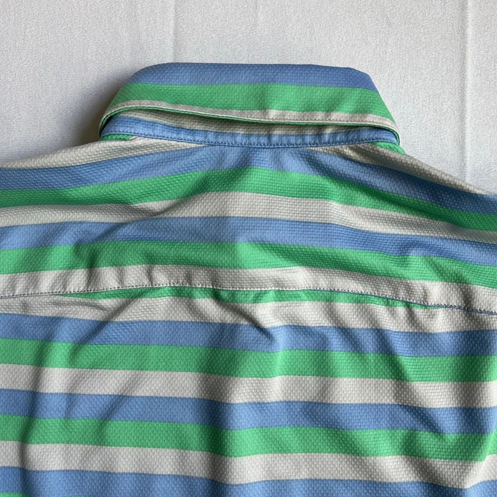 Mizzen+Main Shirt Mens Small Short Sleeve Button Up Halyard Multi Stripe Stretch